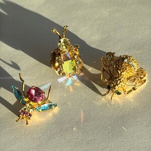 Collection of VTG insect brooches/pins